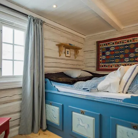 In W/ 2 Bedrooms